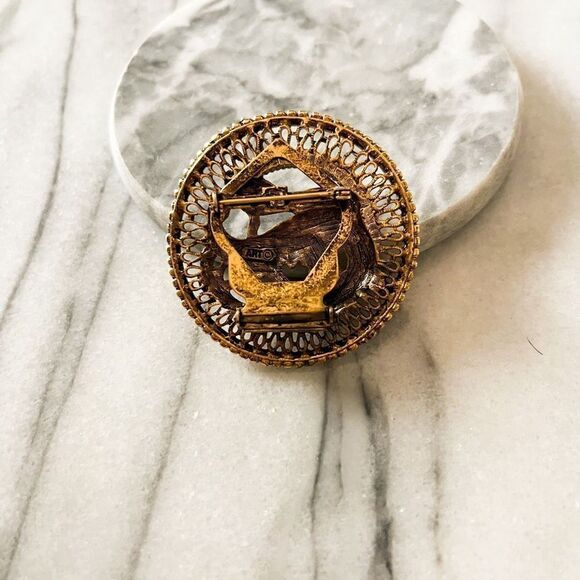 Signed ART Dragon Brooch Clip Gold Toned Metal Arthur Pepper Phoenix Vintage - Picture 4 of 8